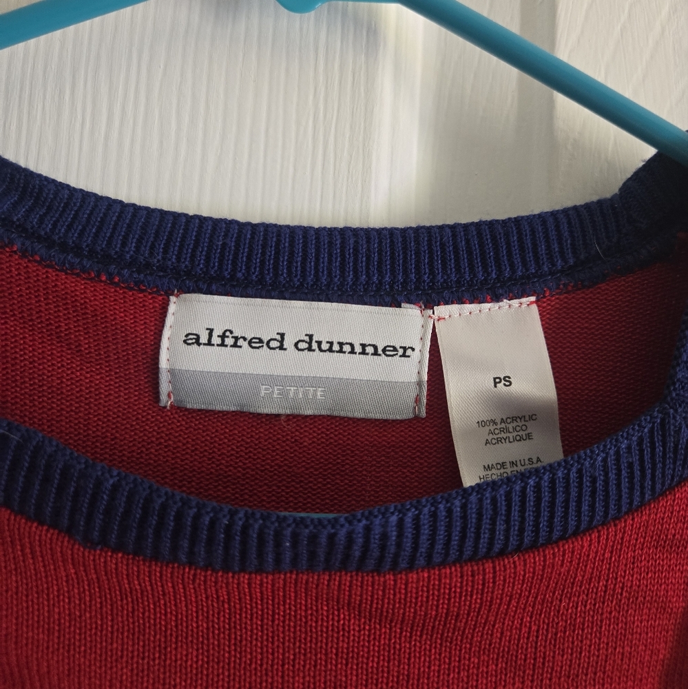 Alfred Dunner Red and Blue Short Sleeve Tee Petite Small - Picture 3 of 3